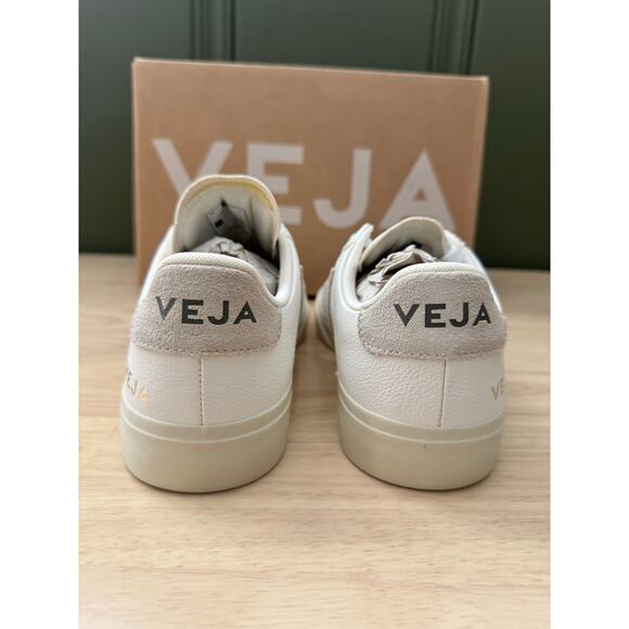 NIB Veja Extra-White Natural Suede Campo Chic Neutral Everyday Sneakers US 5 - Picture 5 of 8